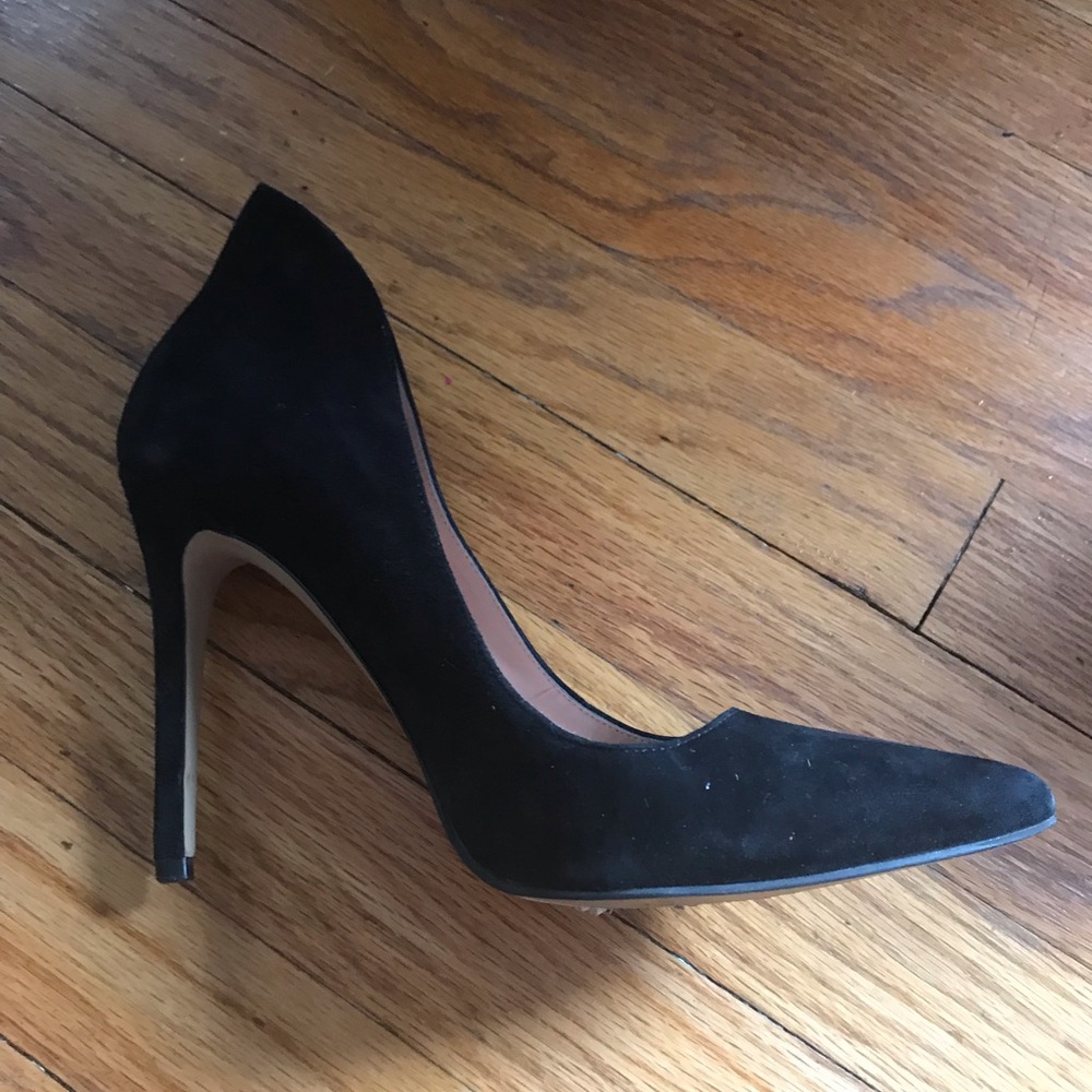 Never been worn gorgeous suede Enzo heels